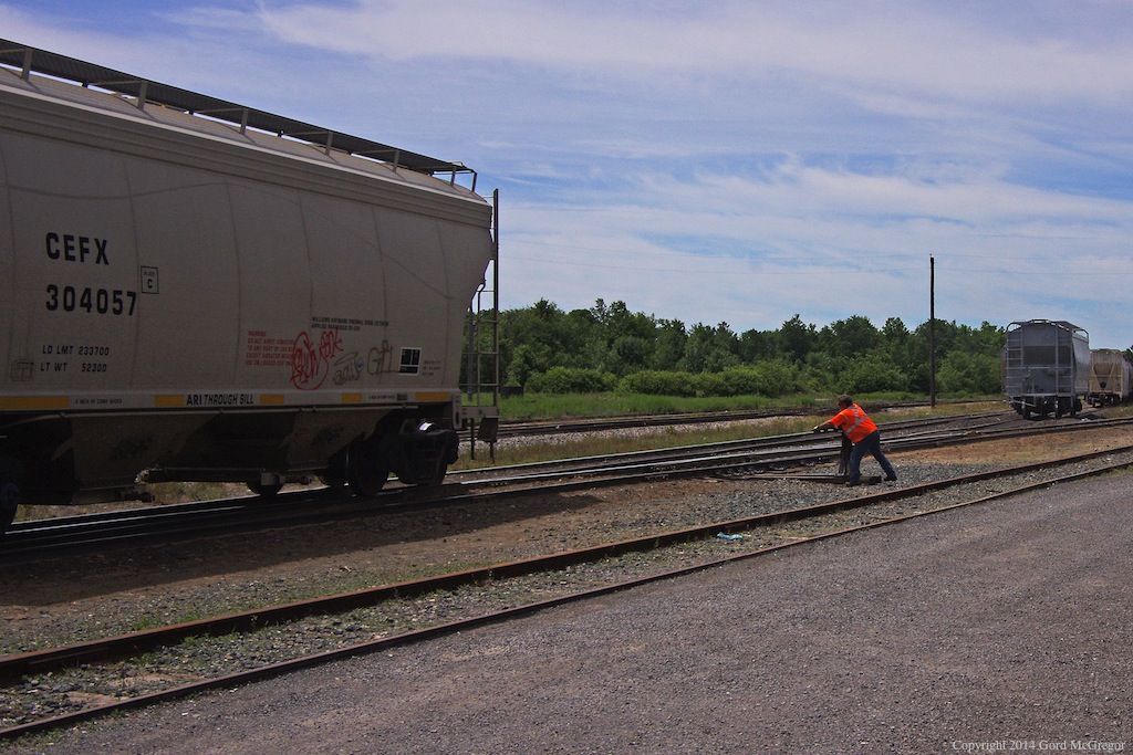 3564 Sorting cars in Havelock ontario photo connection Flickr