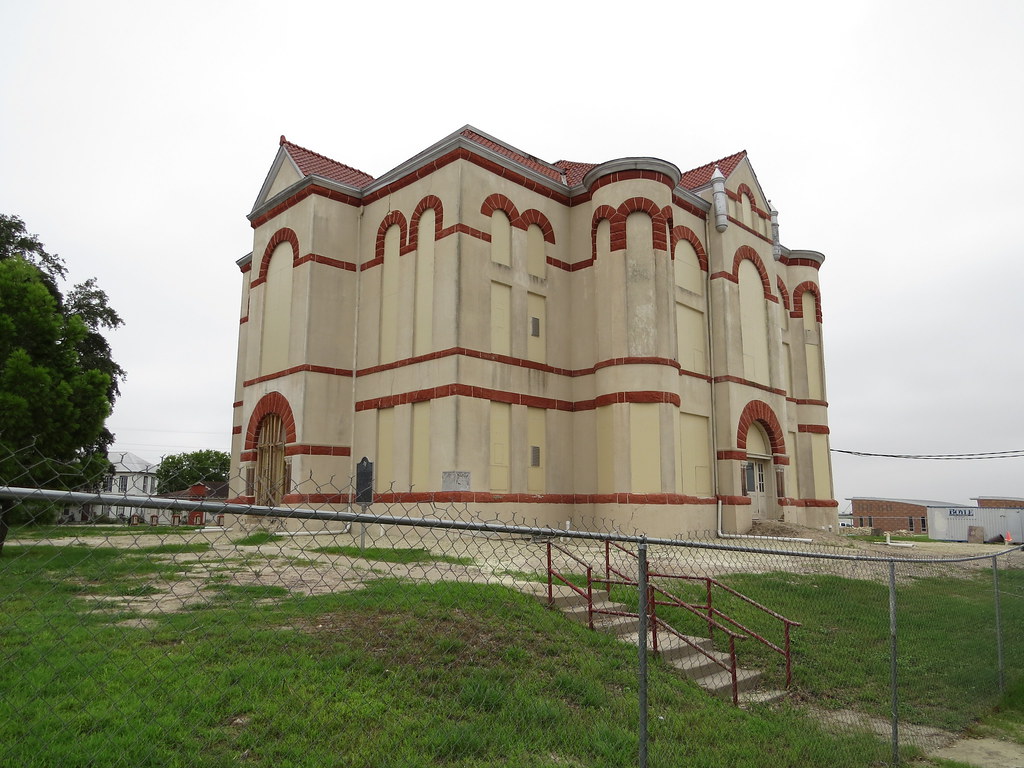 County Courthouse, Karnes City, TX Karnes County Courthous… Flickr