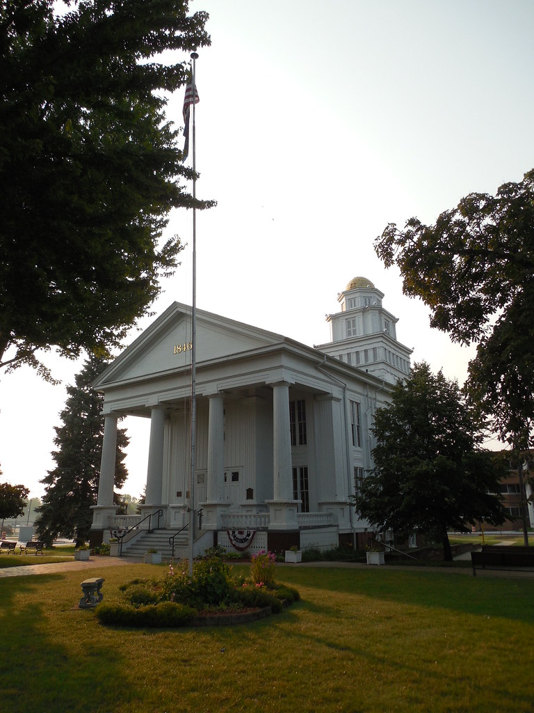 Lapeer County Courthouse Lapeer, Michigan Constructed betw… Flickr