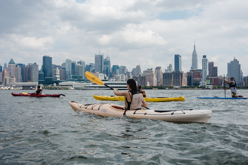 Kayaking across the Hudson River with Manhattan Kayak Comp… Flickr