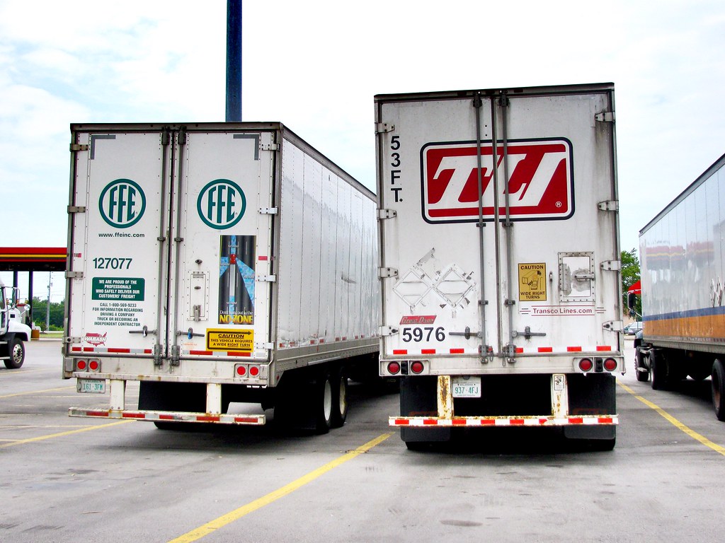 tli & ffe doors at pilot in lebanon,tn tnsamiam Flickr