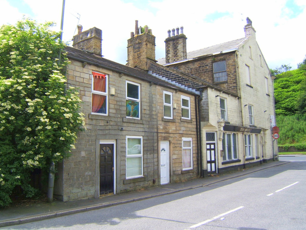 Rockcliffe Road, Bacup, Lancashire The Swan (Pub) railway … Flickr