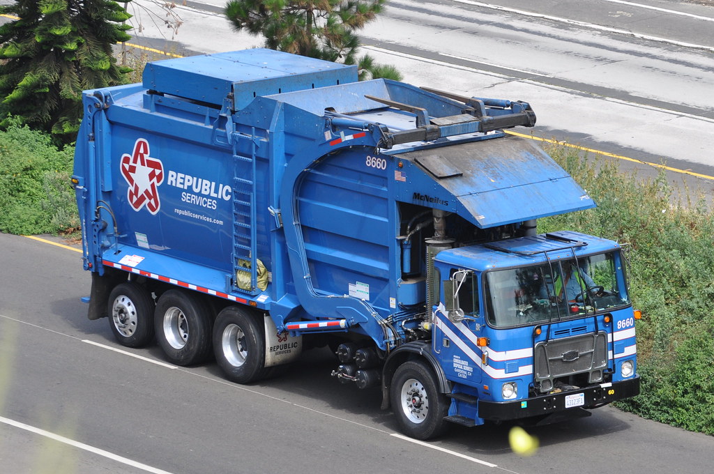 REPUBLIC SERVICES TRUCK 8660 Navymailman Flickr