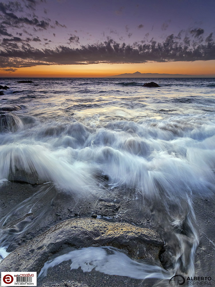 Water strength and tenacity Todos los derechos reservados … Flickr