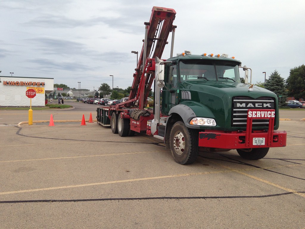 (563) 3322555 Dumpster Rental Quad Cities www.DumpsterRen… Flickr