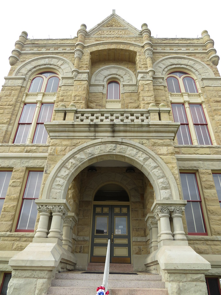 County Courthouse, Hallettsville, TX Lavaca County Courtho… Flickr