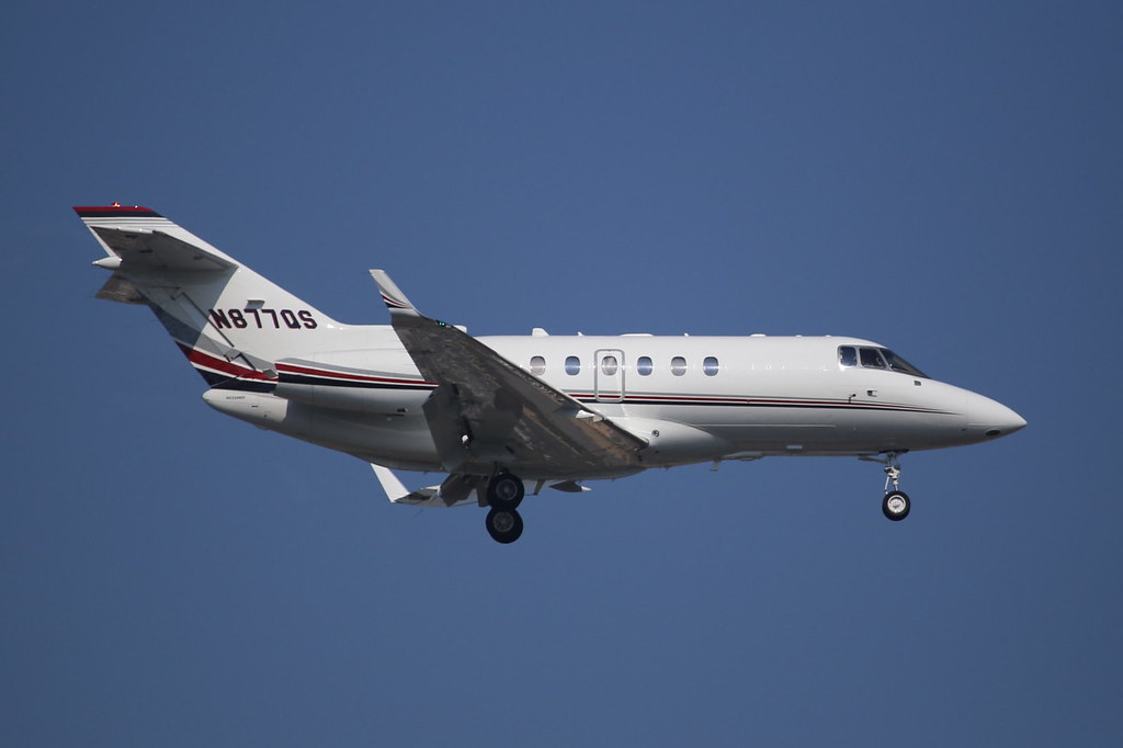 N877QS HawkerSiddeley 125900XP HA0066 NetJets Teterboro … Flickr