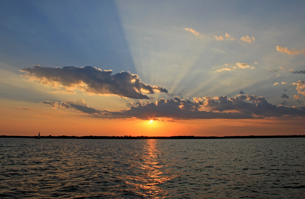 Milford Lake The Largest lake in Kansas www.junctioncity.o… Geary