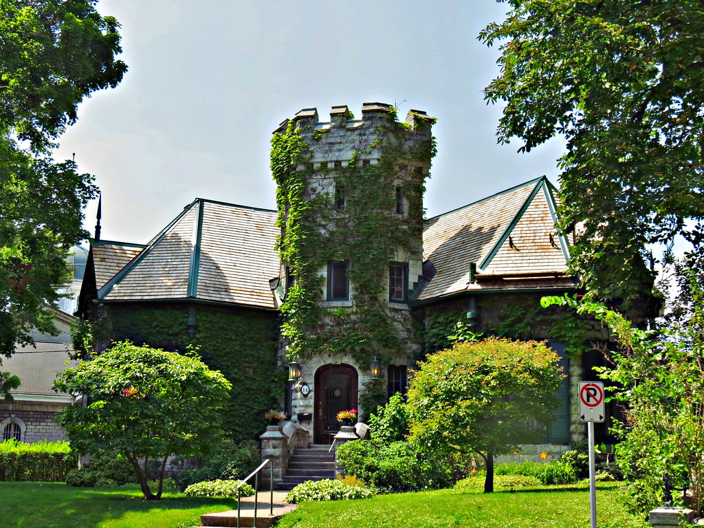 14 Sydenham Street, Kingston, ON Snuffy Flickr