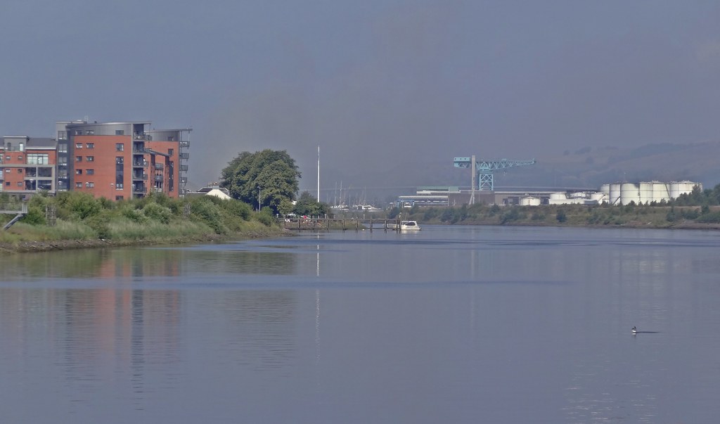 Ferry Village The Renfrew Ferry and the Clyde. Bricheno Flickr