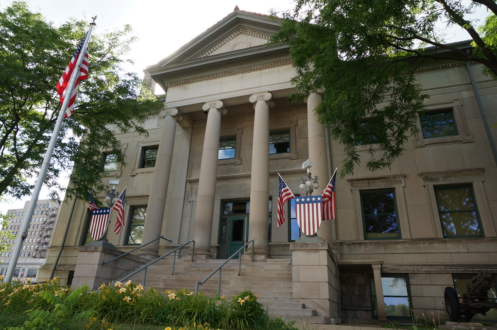07 10 14_6485 Veteran's Memorial Hall Rockford, Il July 10
