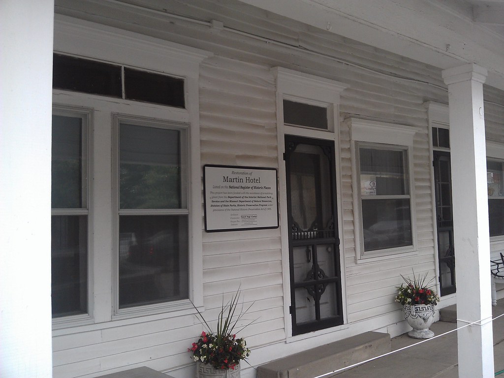 Martin HotelVersailles MO (3) a photo on Flickriver