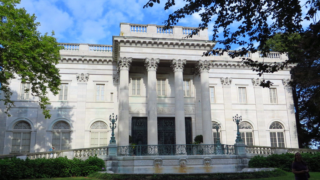 Marble House front AUPoohBear Flickr