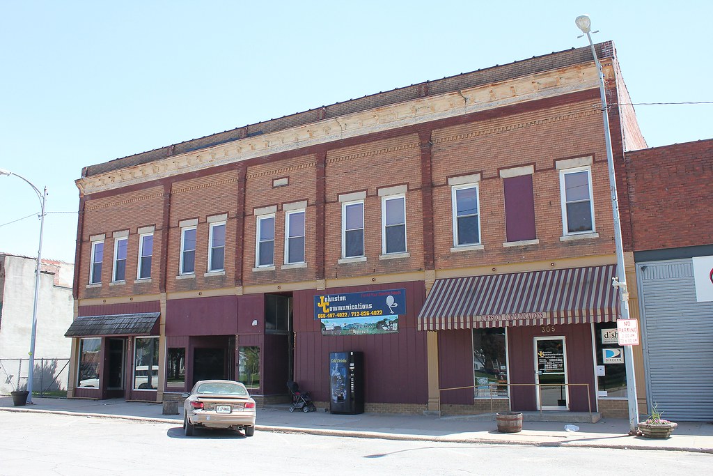 1904 Block Villisca, IA Tom McLaughlin Flickr