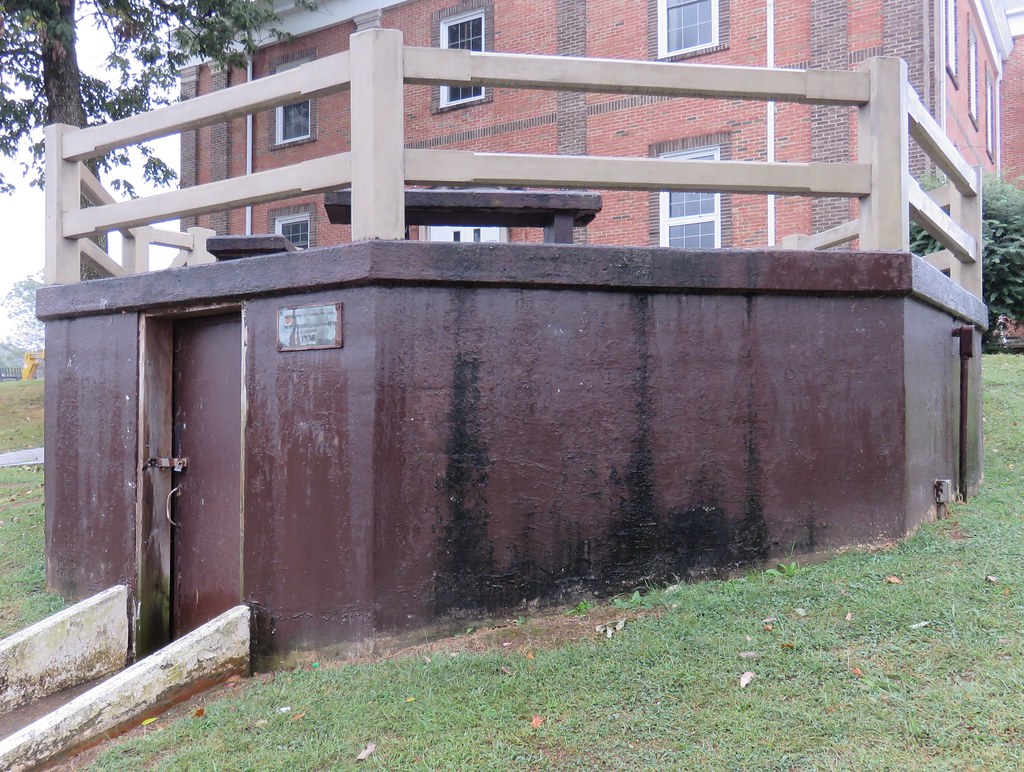 Spring Valley Rd, Tompkinsville, KY, USA Sunrise Sunset Times