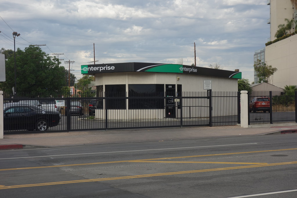 Enterprise RentACar on Lankershim Boulevard YouTuber Flickr