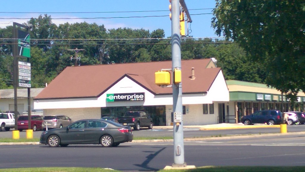 Former Wawa turned in to an Enterprise RentACar Not much… Flickr