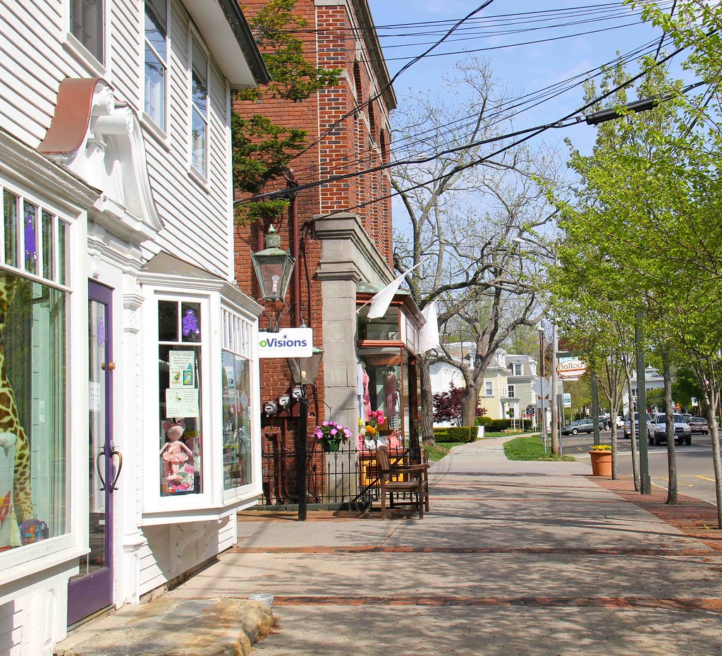 Guilford, CT Downtown on Whitfield St Good Streets Flickr