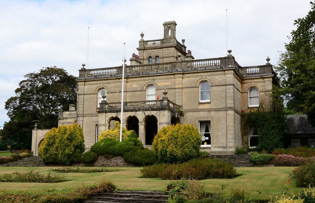 Park Howard, Llanelli Park Howard mansion, built in 1885 a… Flickr