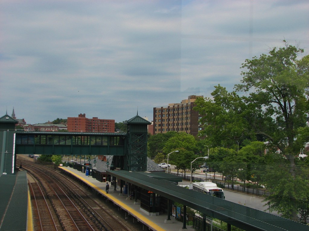 THE TARRYWOWN NY TRAIN STATION IN AUG 2014 View looking no… Flickr