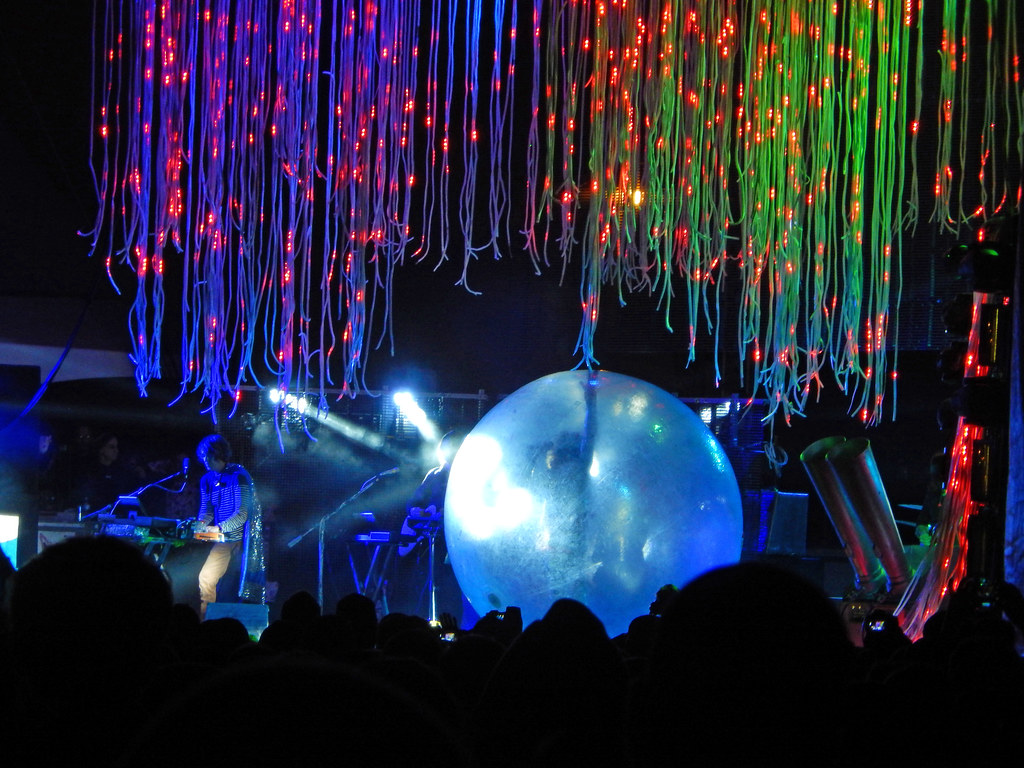 Riot Fest 2014, Chicago The Flaming Lips swimfinfan Flickr