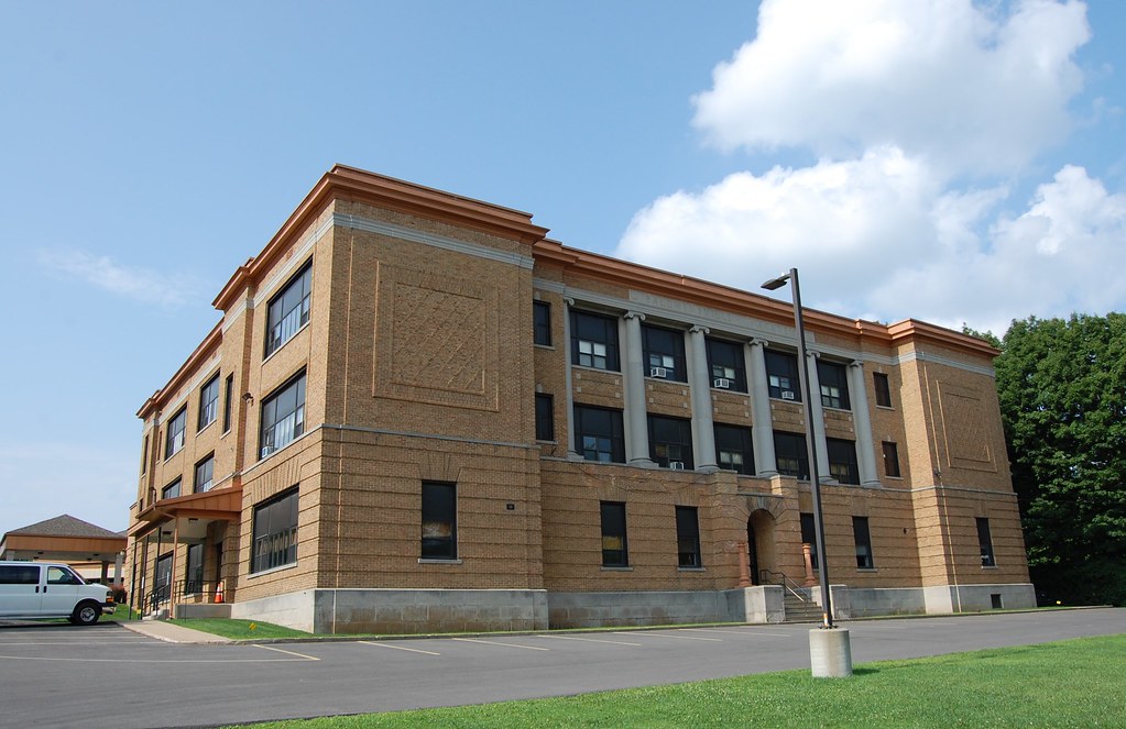 Baldwinsville Academy Baldwinsville, NY This brick build… Flickr