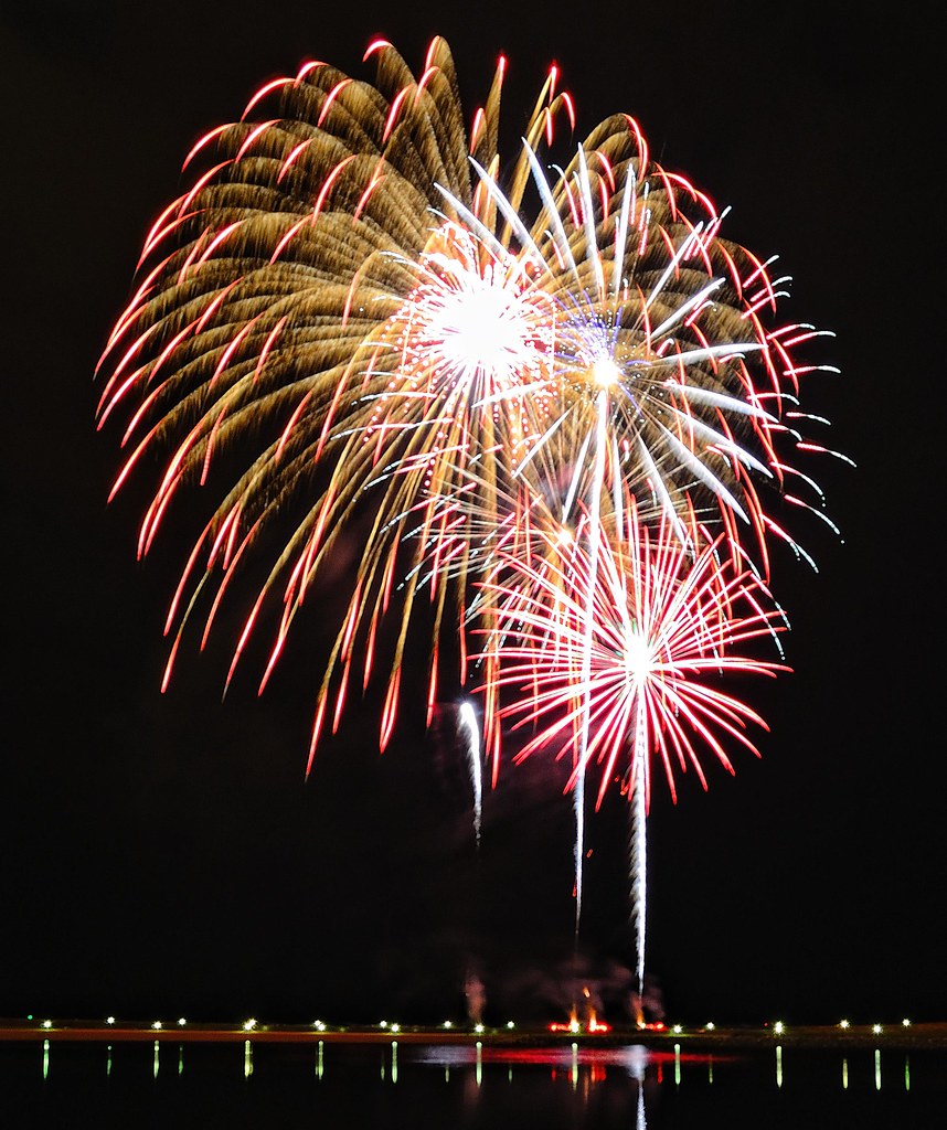 fireworks 1 German Fest d 2014 Rudolph Rodriguez Jr. Flickr