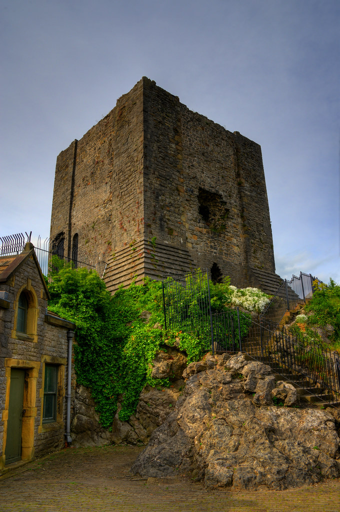CLITHEROE CASTLE, CASTLE HILL, CLITHEROE, LANCASHIRE, ENGL… Flickr