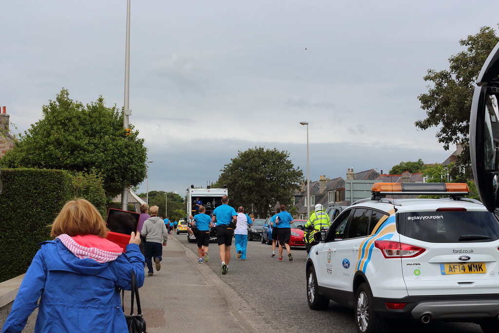 Queens Baton Relay,Balgownie Road,Aberdeen 2014 Alan Longmuir. Flickr