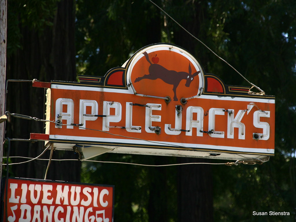 Apple Jack's One of the last roadhouses along Highway 84 i… Flickr