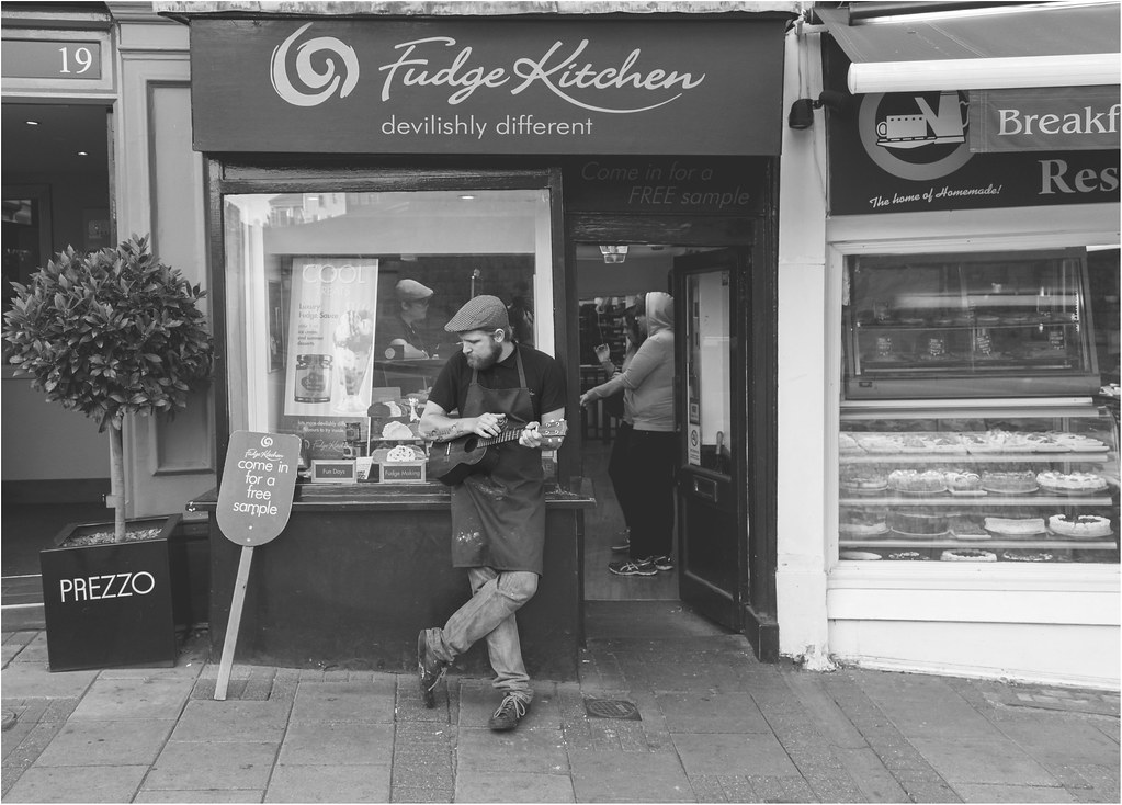 Fudge Kitchen, Windsor UK ukulele music and free fudge! Flickr