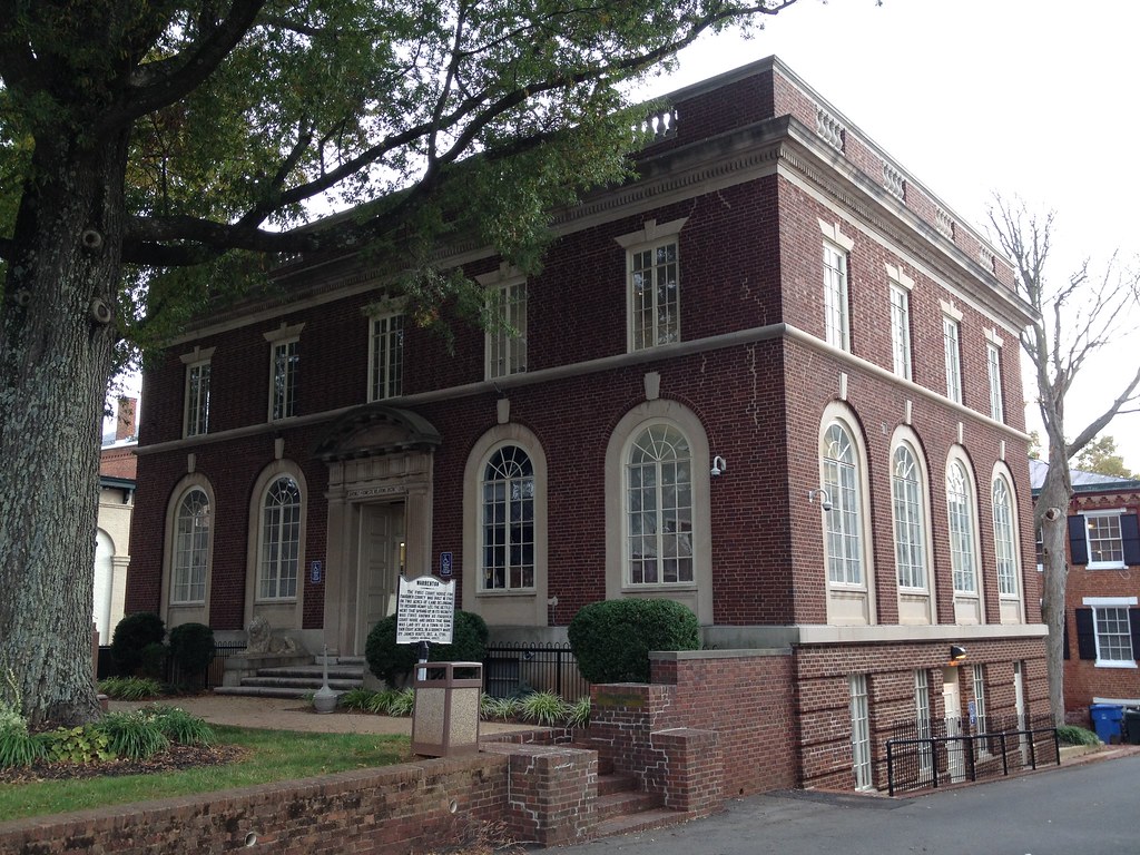 The John Marshall Building (c. 1921) in Warrenton, Virgini… Flickr