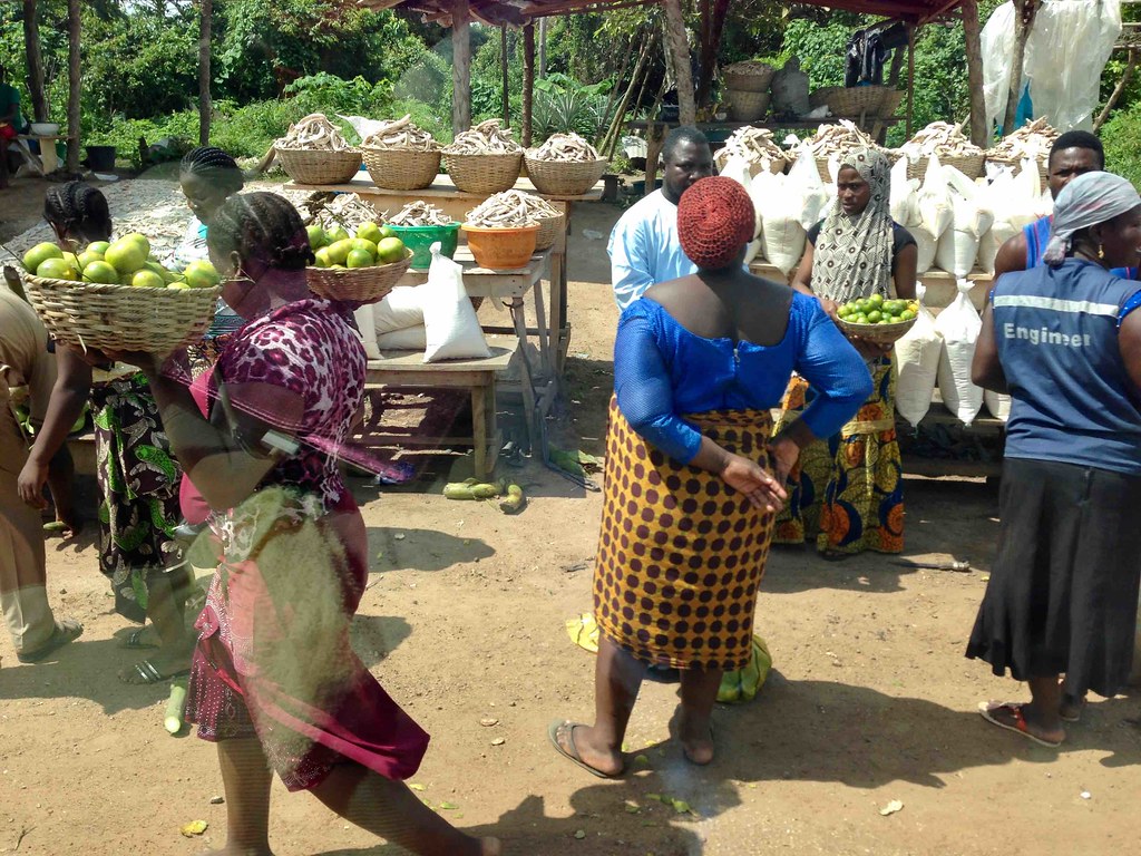 Roadside Market, Akure Owo Ifon Benin Road, Ondo Sta… Flickr