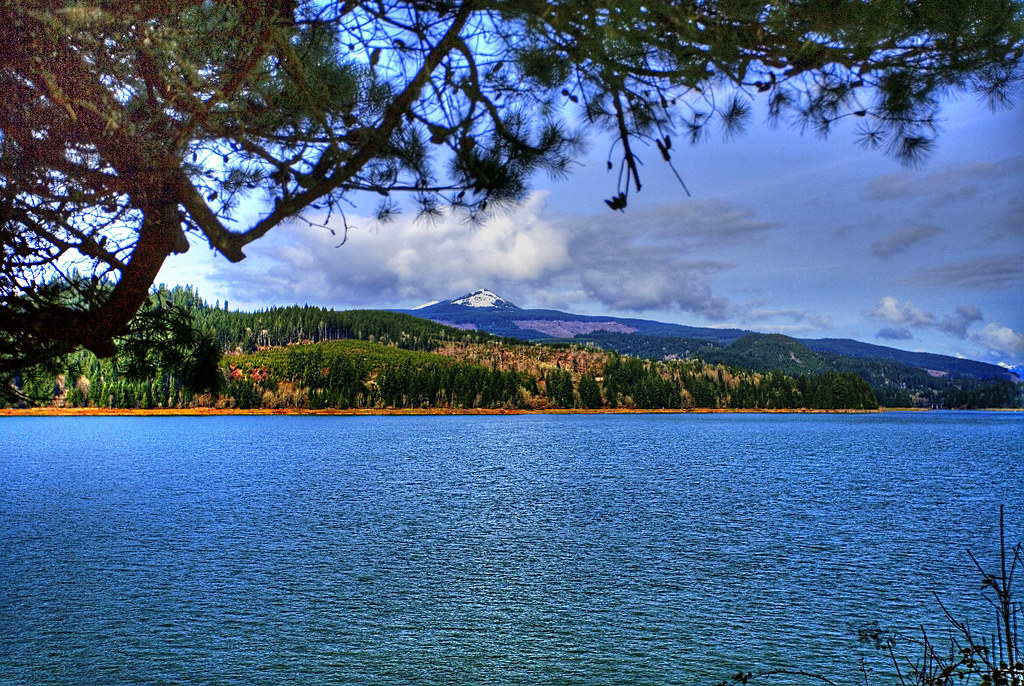Foster Lake Foster Lake outside of Sweet Home taken in Mar… Flickr