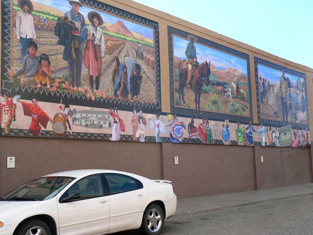 Oregon Trail Mural by Colleen Mitchell Veyna in Vale Orego… Flickr