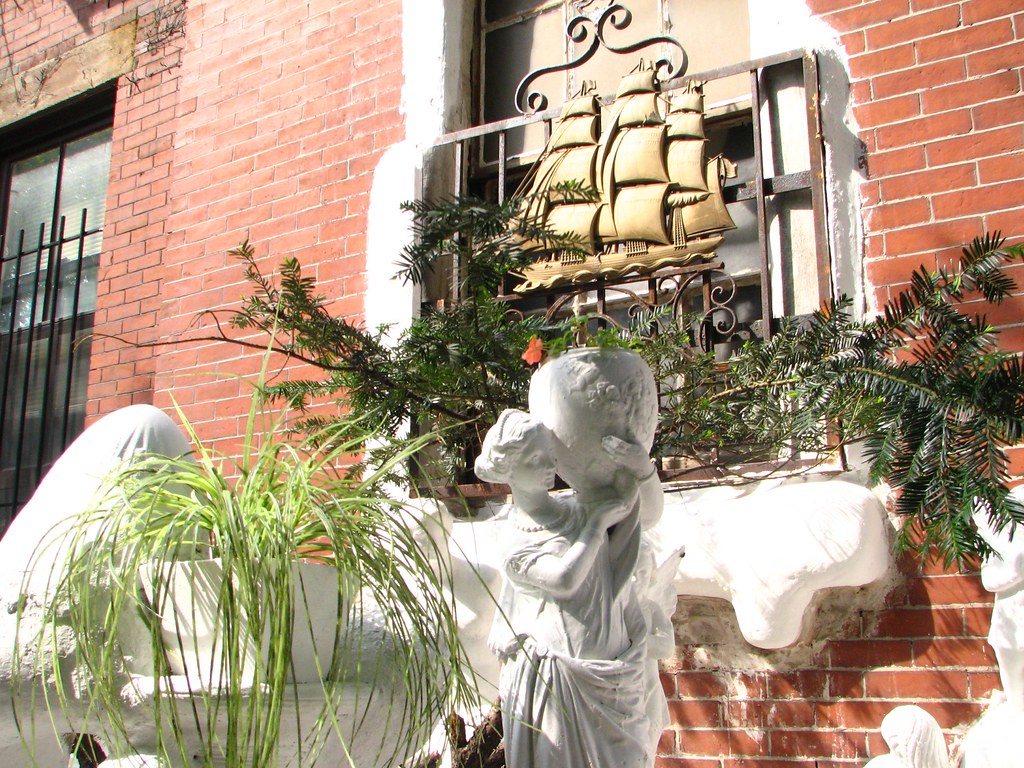 crazy house in the south end Frances Flickr