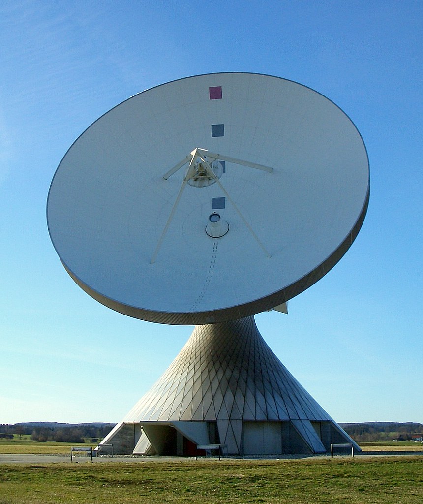 Parabolic Antenna Raisting is a small town at the southern… Flickr