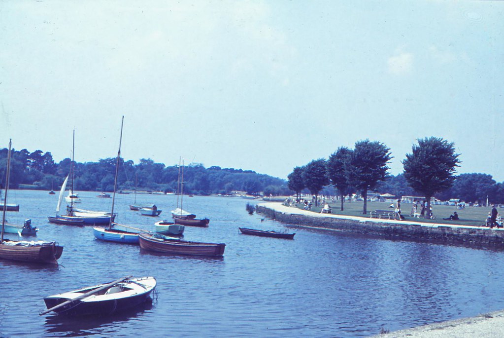 Possibly Henley OnThames, Oxfordshire, UK. 1960 The Rive… Flickr