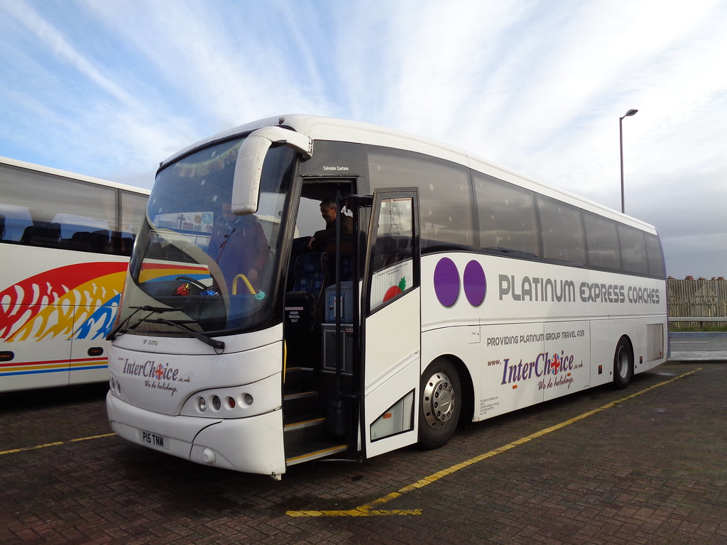 P15TNM Platinum Express in Blackpool Platinum Express of W… Flickr