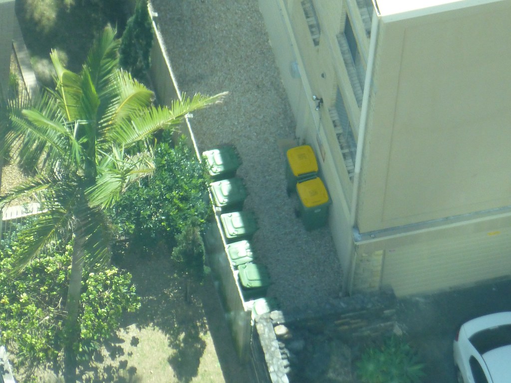 Gold Coast bins from Q1 RedlandsGarbageFan Flickr