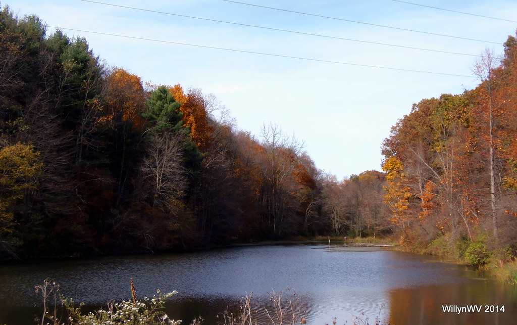 Belmont Lake Fall at Belmont Lake, Barkcamp State Park, Be… Flickr