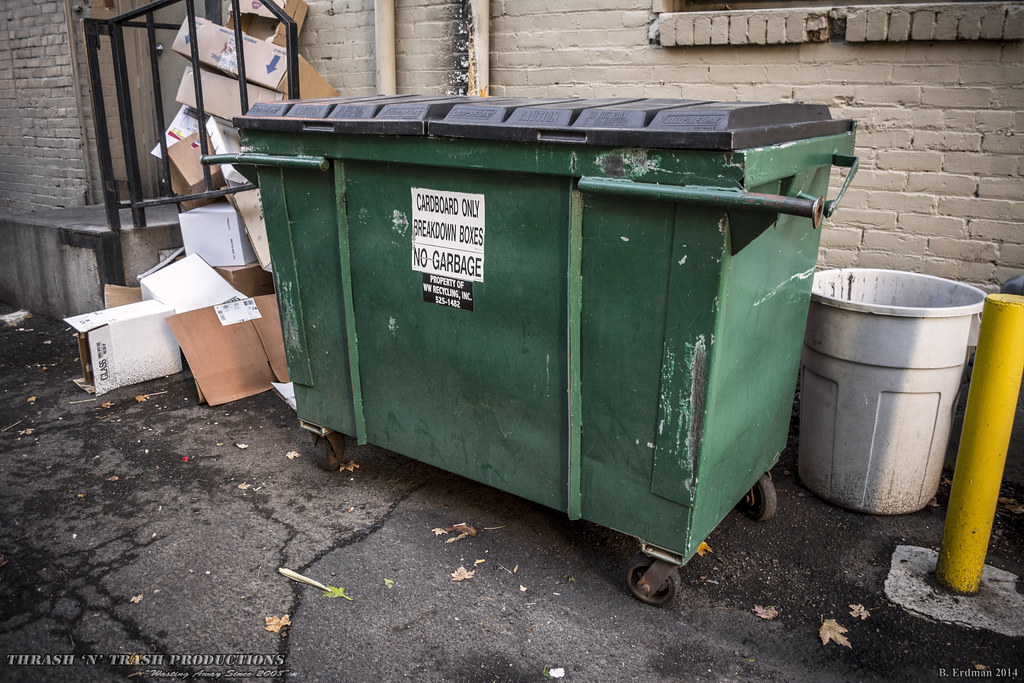 Walla Walla Recycling, Inc. 2yard Rear Load Dumpster Wall… Flickr