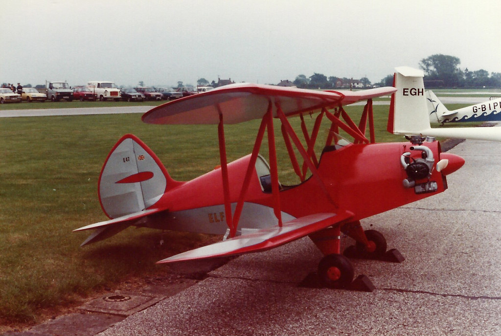 Ward Elf Very small homebuilt aircraft, seen here at an ai… Flickr