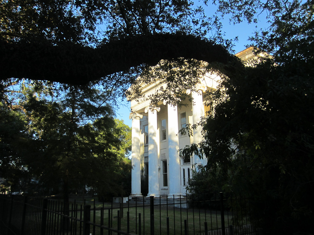 IMG_0222 Carrollton Courthouse New Orleans, Louisiana This… Flickr