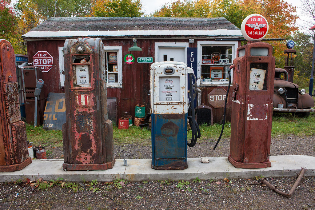 Mason Motors Here are a few old, weathered gas pumps at Ma… Flickr