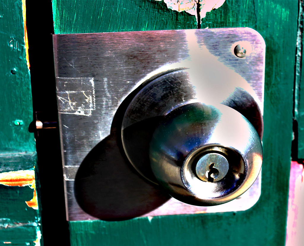 doorknob 1. Doorknob 2. Texture 3. Emphasis 4. Basic Edit … Flickr