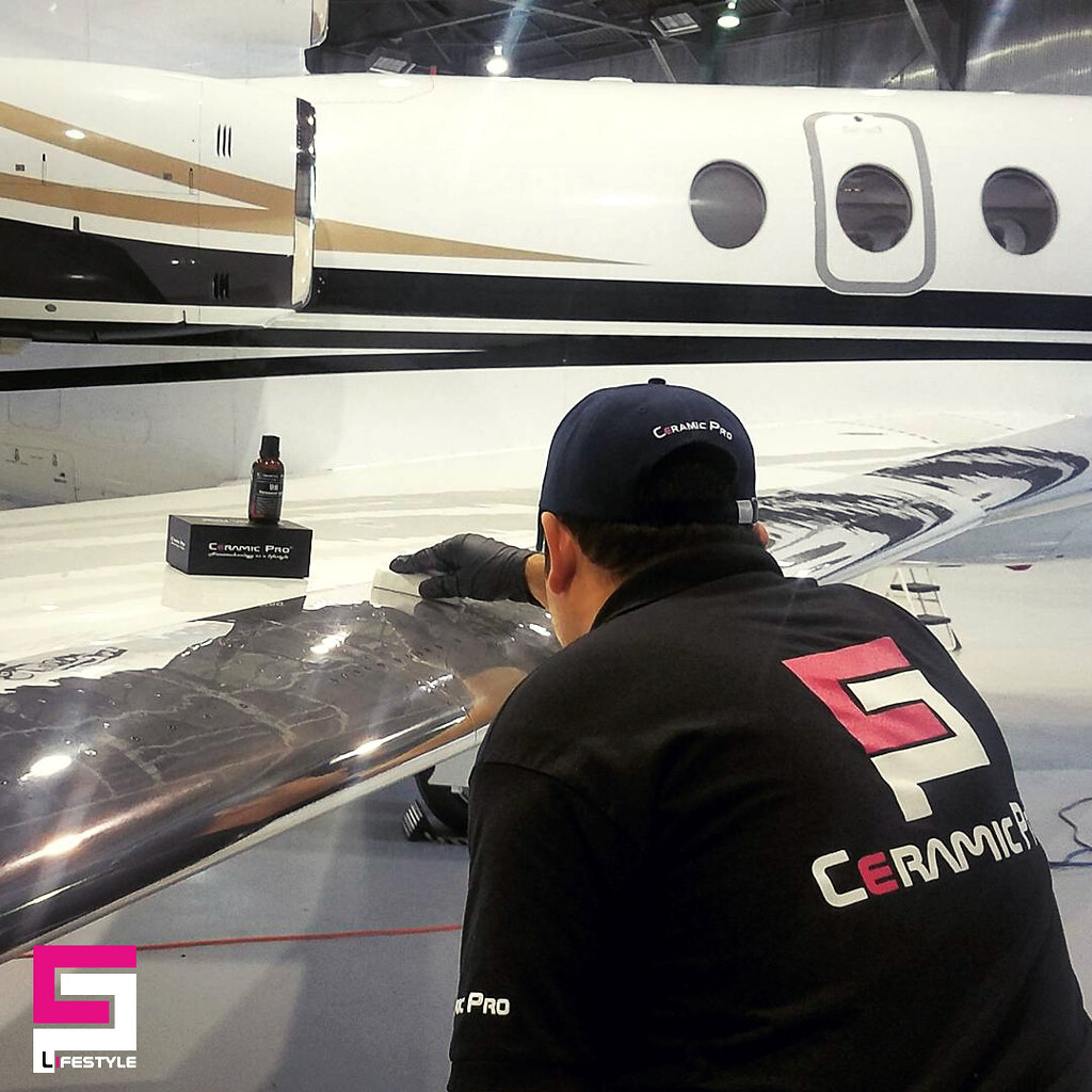 Applying Ceramic Pro on the aircraft. By mcardenas9 Flickr