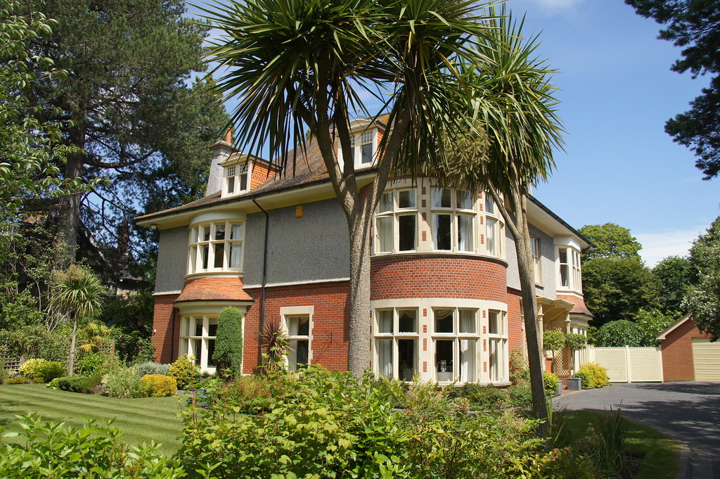 Milne Lodge (Malpas Lodge), 17 McKinley Road, Westbourne, Bournemouth