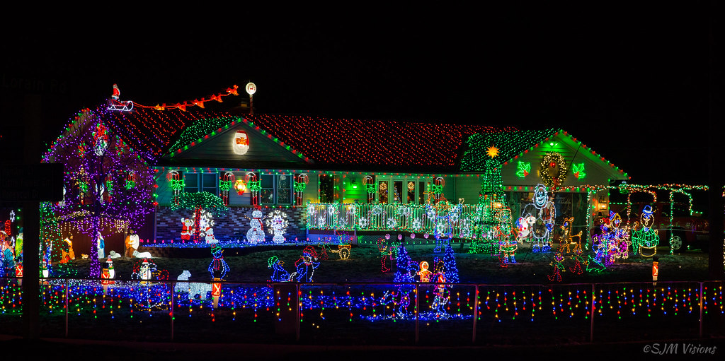 North Ridgeville Christmas Lights Reggie Mitchell Flickr