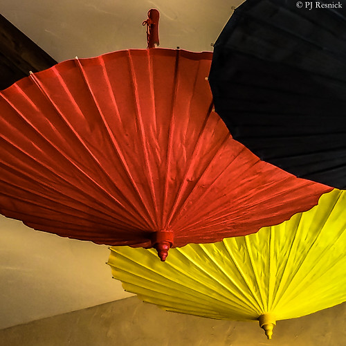 Tres Sombrillas Paso Robles, Apple iPhone © All Rights Res… Flickr